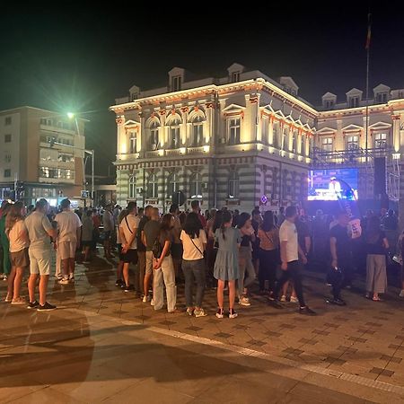 Central Trei Camere Bacău Exterior foto